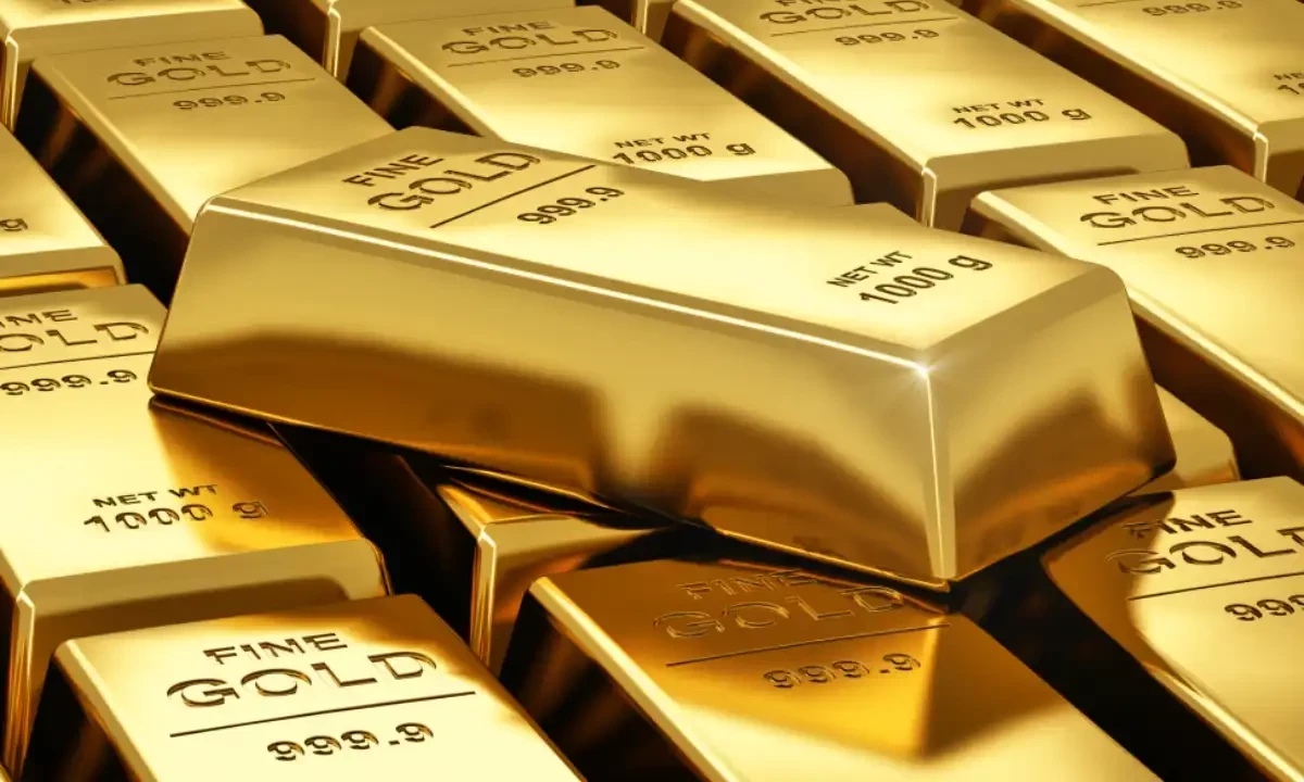 Gold prices decline in Pakistan — check today’s rate