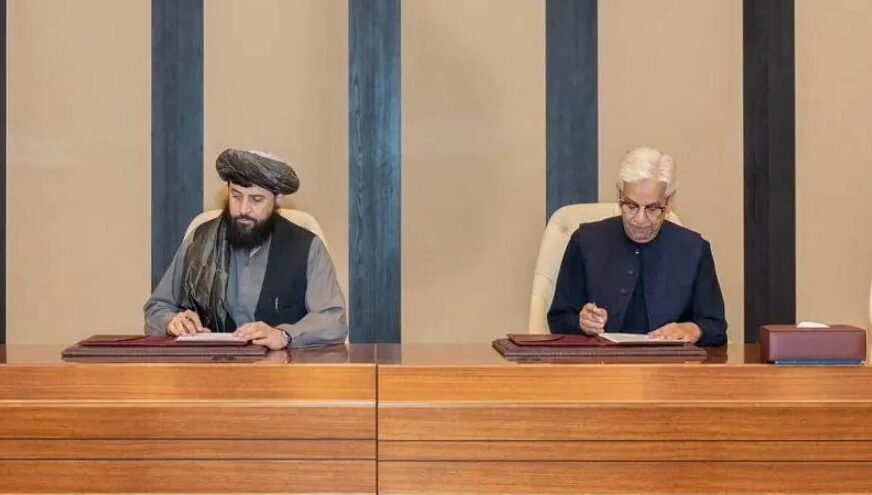 Pakistan, Afghan officials hold second round of talks in Istanbul