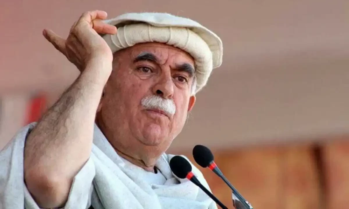Achakzai questions Ayaz Saddiq’s role as speaker
