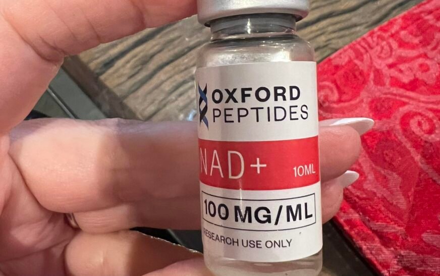 Peptides rising health trend, benefits, potential risks