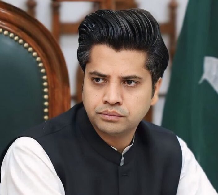 Shafi Jan expressed deep sorrow over the martyrdom of a policeman