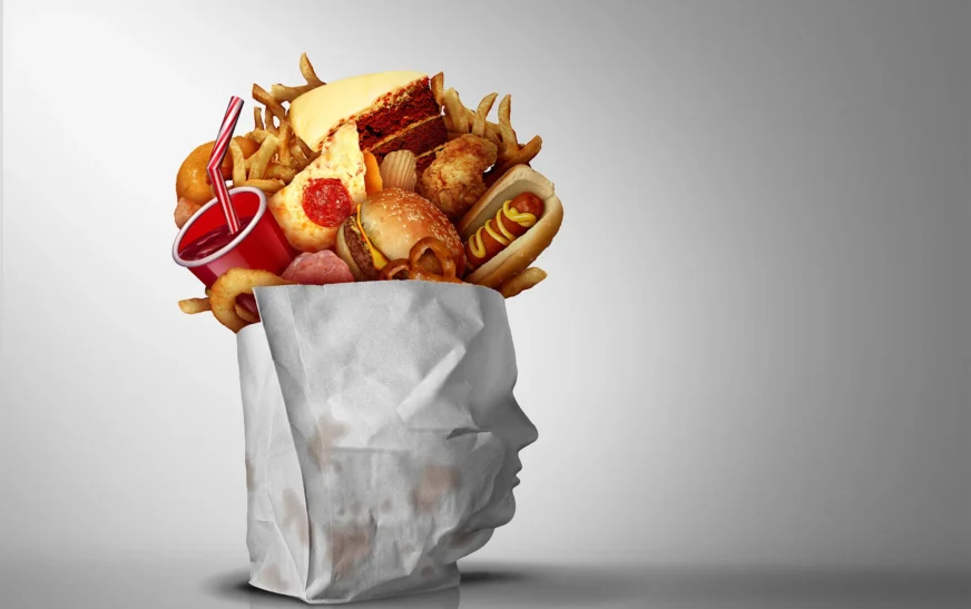 Ultra-processed foods linked to higher risk of bowel growths in women