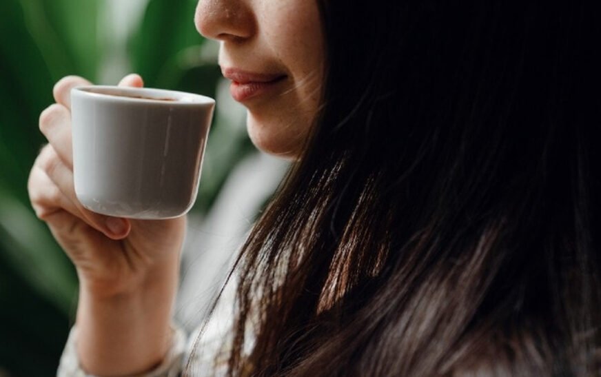 Drinking tea reduces bone weakness risk, new research reveals