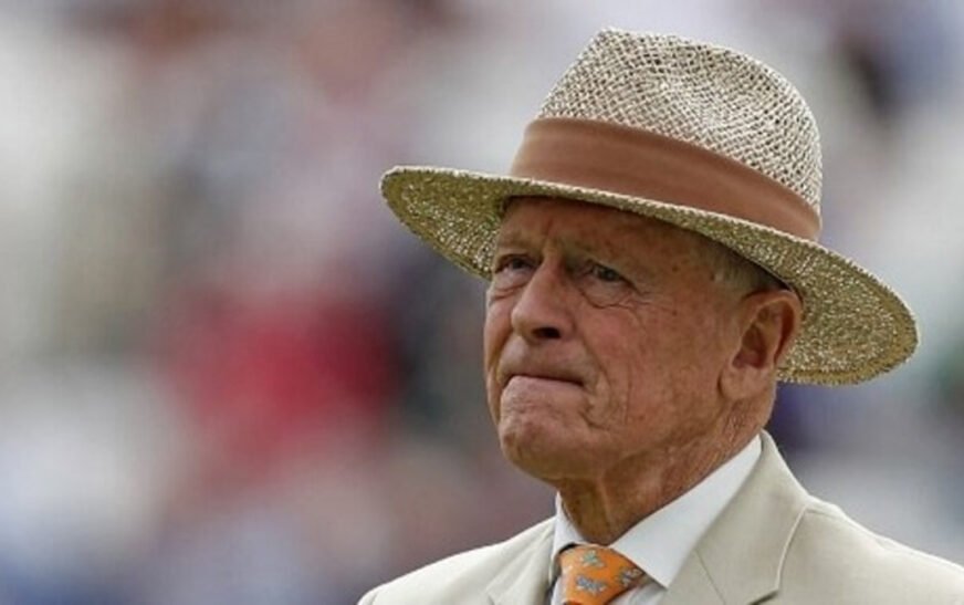 Geoffrey Boycott criticizes England team as “Irresponsible and Useless”