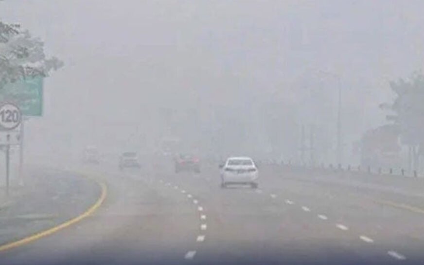M-1 Peshawar-Rashakai section closed due to dense fog and low visibility