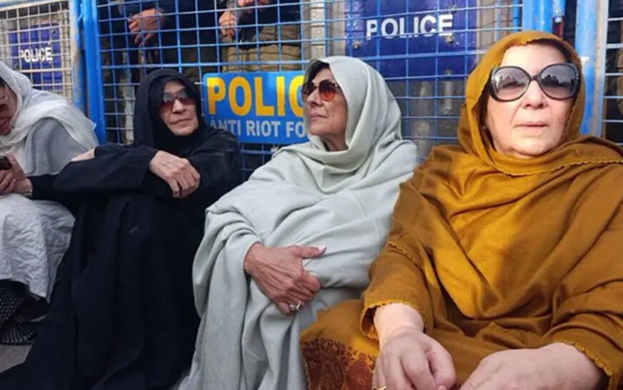 PTI leaders make TikTok videos outside Adiala Jail, abandon workers in protest