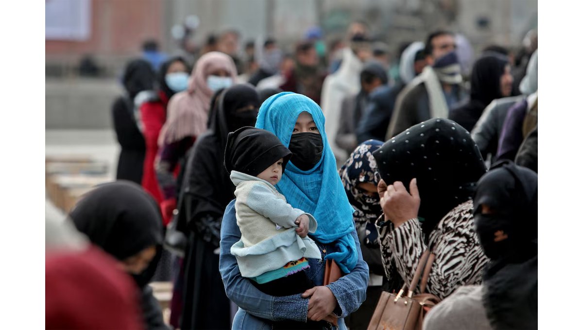 Eid shopping in full swing as public gets one extra day to manage cloths and shoes