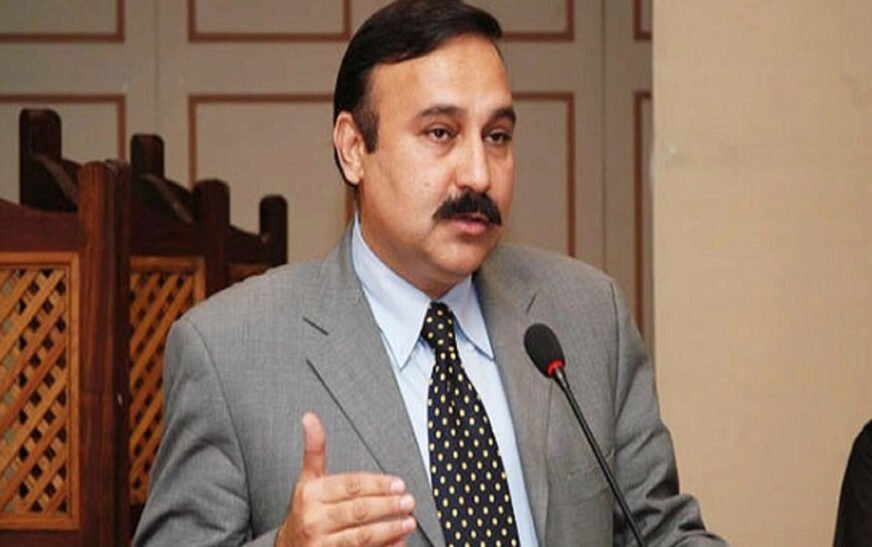 Tariq Fazal Chaudhry denies federal desire to replace KP CM Afridi