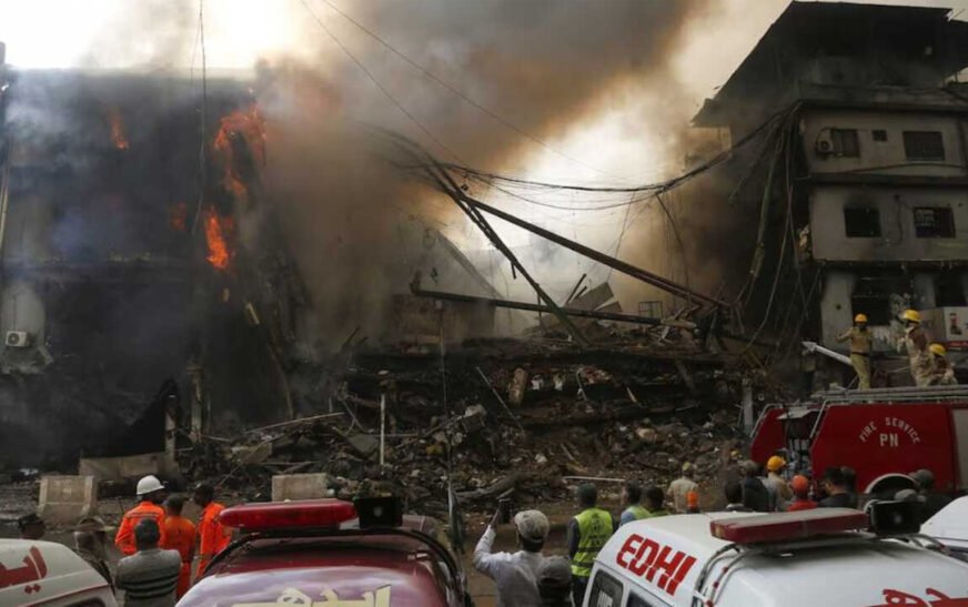A fire that raged for 33 hours in Karachi, claimed the lives of 26 persons. 18 bodies were identified, including that of a firefighter.