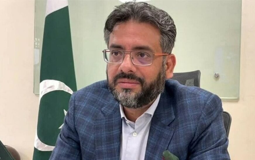 KP Finance Advisor urged the federal government to pay immediate attention as the province is undergoing a harsh financial crisis.