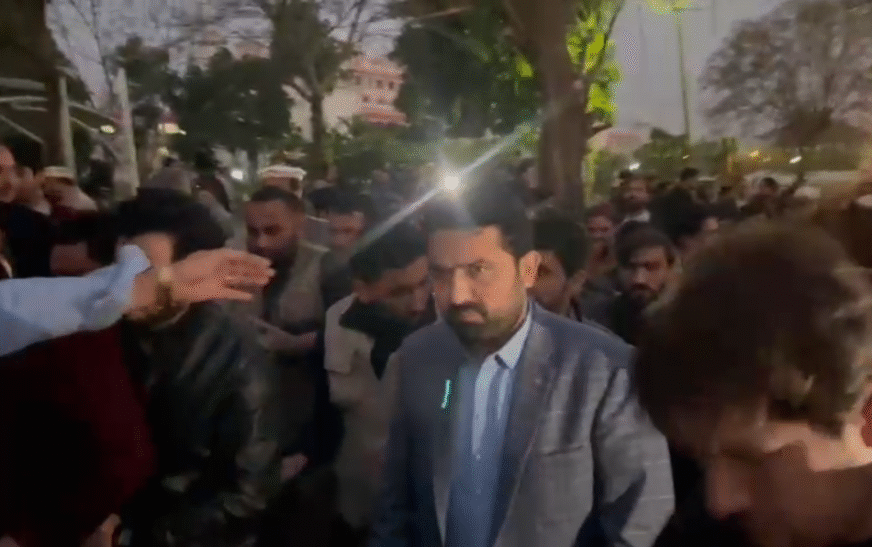 CM Sohail Afridi sit in outside SC