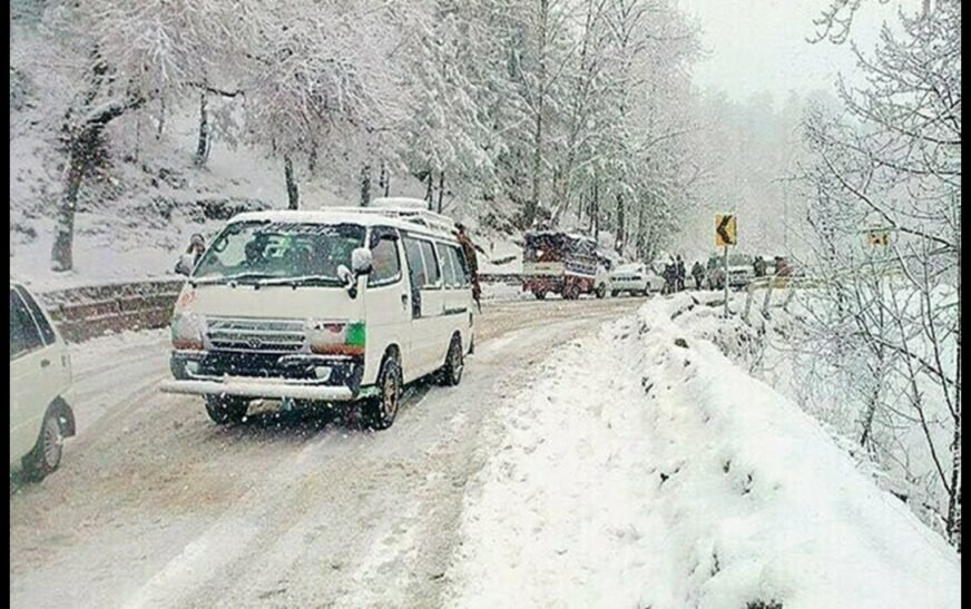 Strict safety measures implemented in Swat as snowfall draw tourists