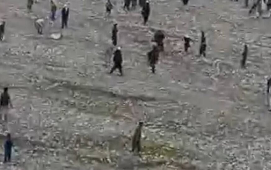 At least four people were killed during clashes between residents and gold miners linked to the Taliban in Chah Ab district of Takhar.