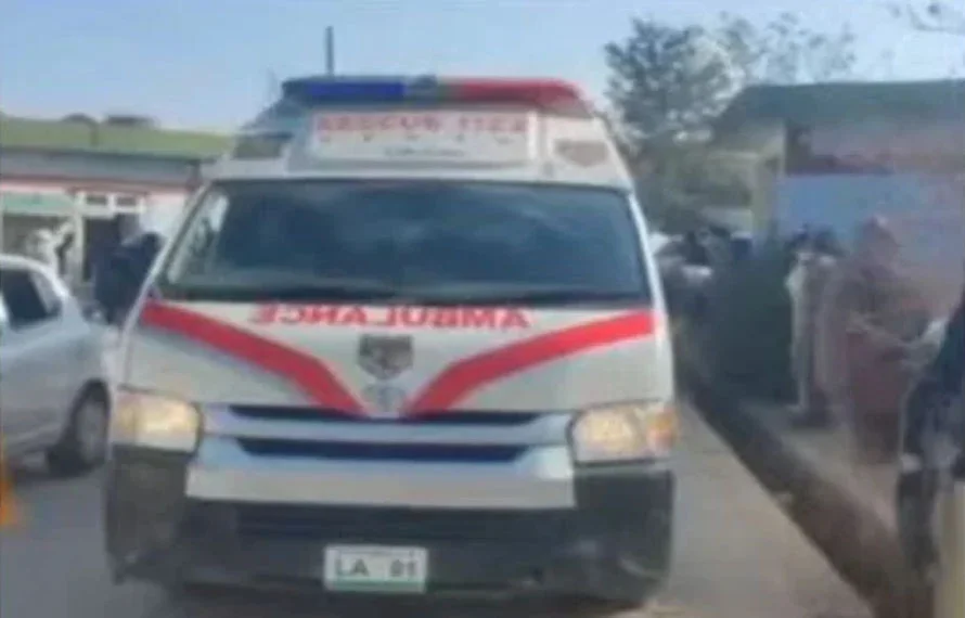 DC Bannu’s car meets tragic accident