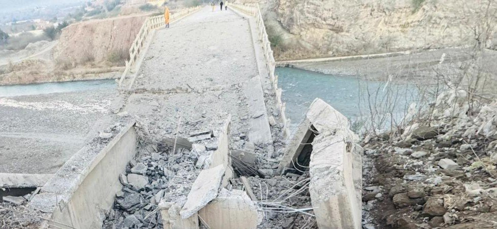 Terrorists blown up important Lwara bridge with explosives in Bannu