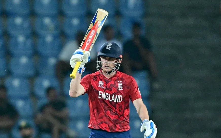 England defeats Pakistan