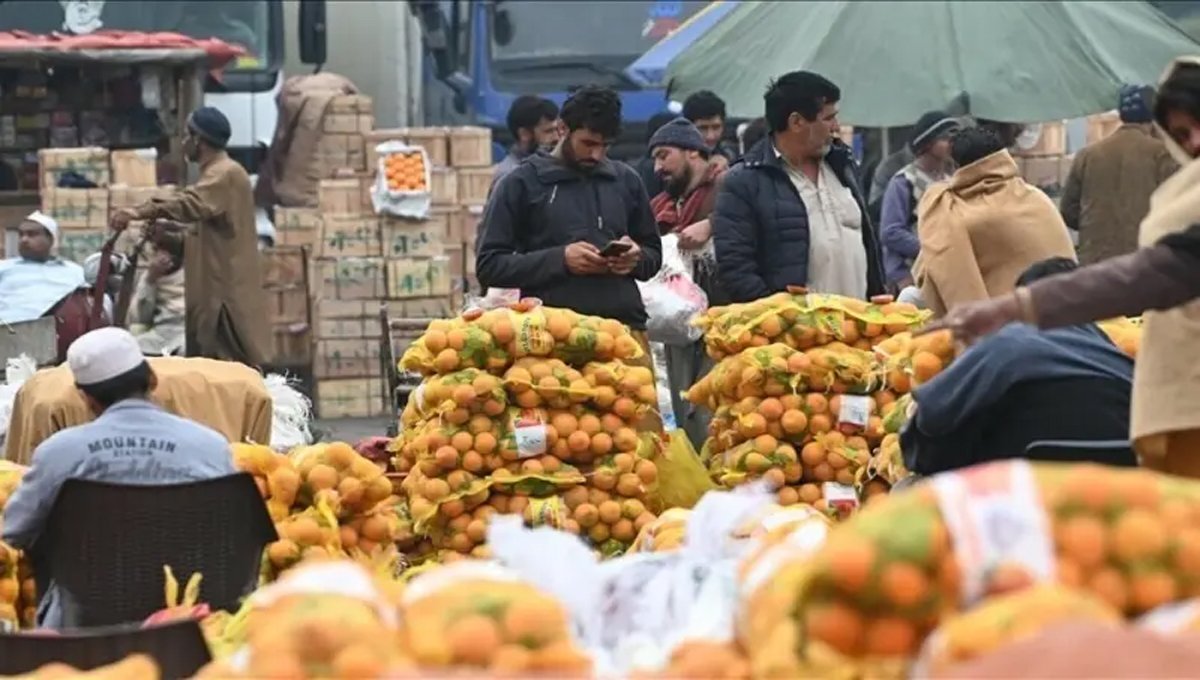 Ramzan brings sharp food price hikes in Peshawar