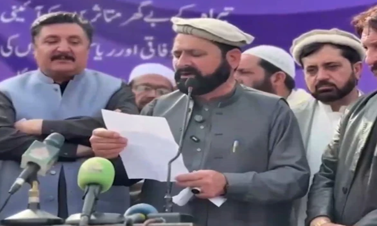 People raise questions on poor quality of road in Zakha Khail