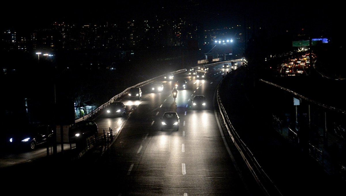 Major power outage in Tehran following attack on electricity infrastructure