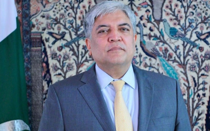 Shafqat Ali Khan, the Pakistani Ambassador to UAE, has released a crucial video message which he uses to address the Pakistani community.