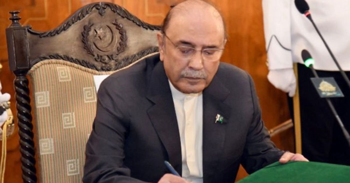 President Zardari urges restoration of Indus waters treaty implementation