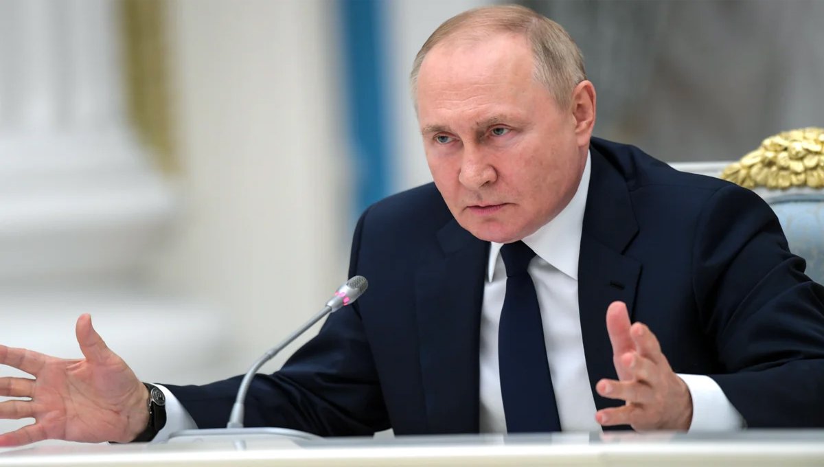 Russian President Putin threatens to stop gas supplies to Europe