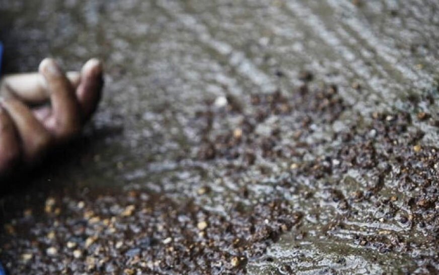 A woman was shot dead by her husband during a domestic argument in the Rahimabad area of Swat dsitrict. the deceased woman was a LHV.