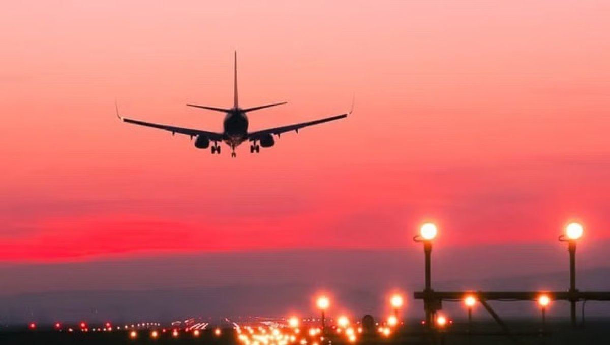 Qatar Airways extends flight suspension amid airspace closure