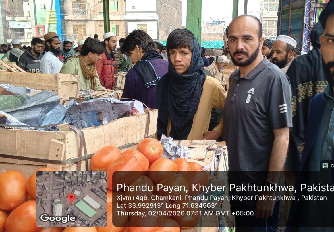 Peshawar admin seals 14 businesses run by Afghan refugees