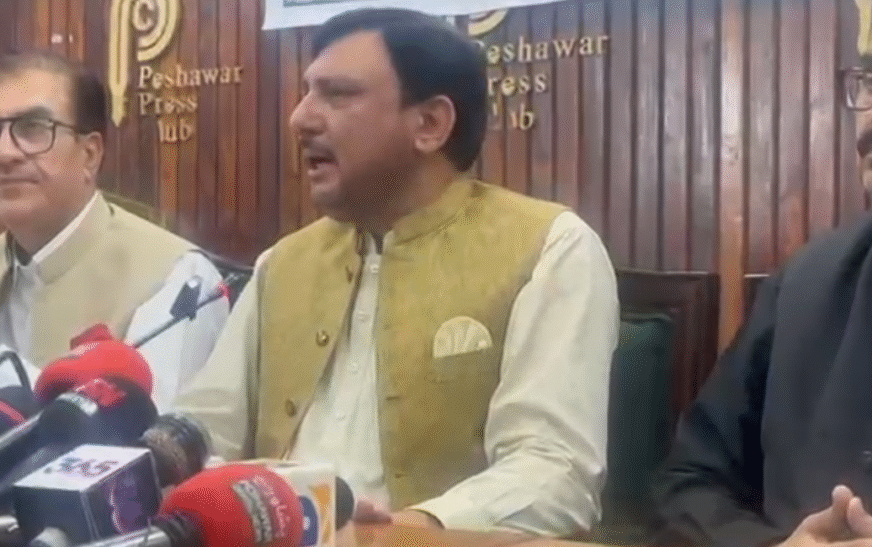 Closure of CNG in KP is violation of article 158 of the Constitution: CNG Association