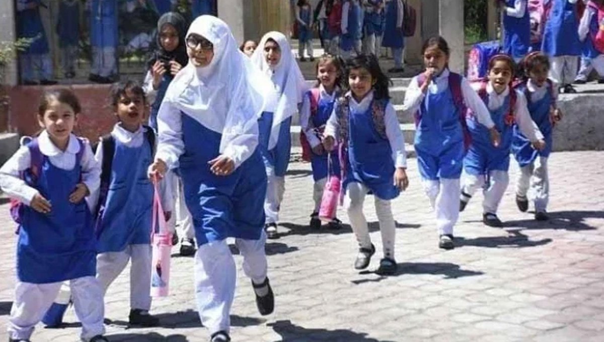 Friday holiday ends: Minister confirms schools will return to regular schedule