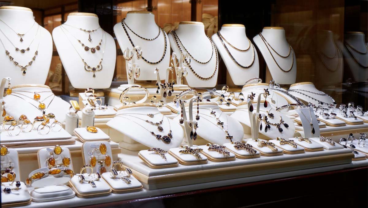 Govt decides to audit jewellers across province