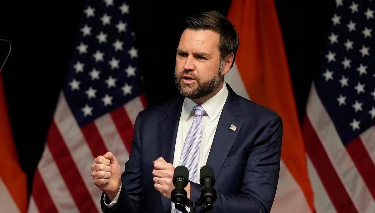 JD Vance: US sends strong message to Iran through Pakistani mediators  
