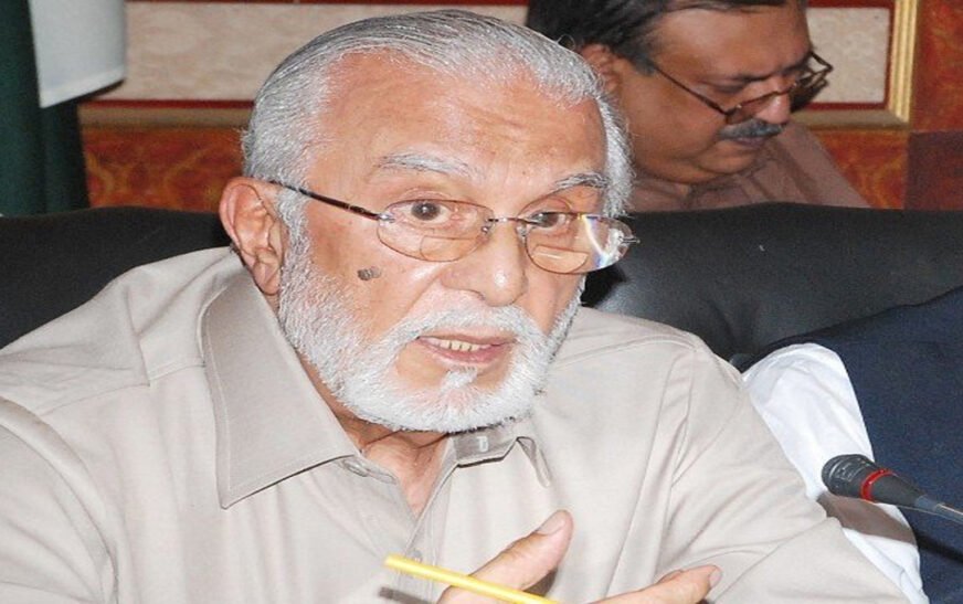 Former Governor of Punjab, Sardar Zulfiqar Ali Khosa has passed away at his residence in Lahore after a prolonged illness. He was 90 years old. His body will be transported to his ancestral city of Dera Ghazi Khan, where his funeral prayers will be offered tomorrow.