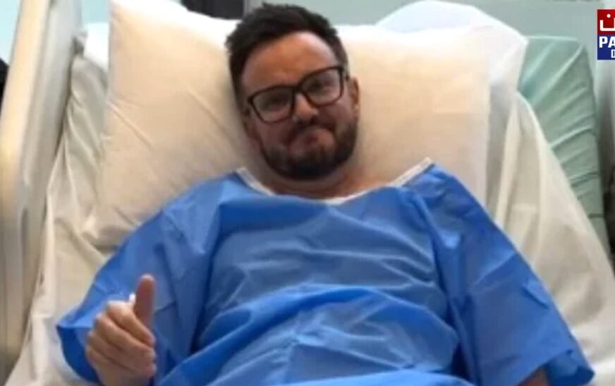 What was medical issue of Pakistan cricket team Head Coach Mike Hesson?