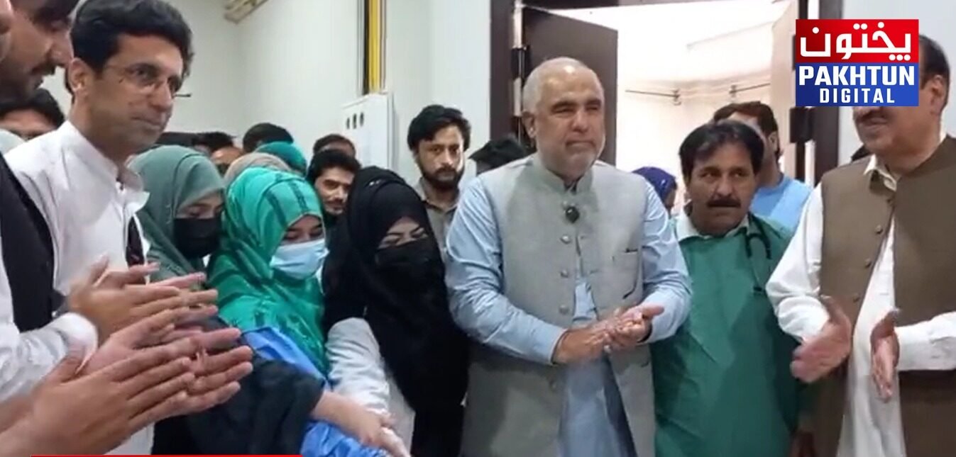 Asad Qaiser inaugurates 8 new operation theaters at BMC Shah Mansoor