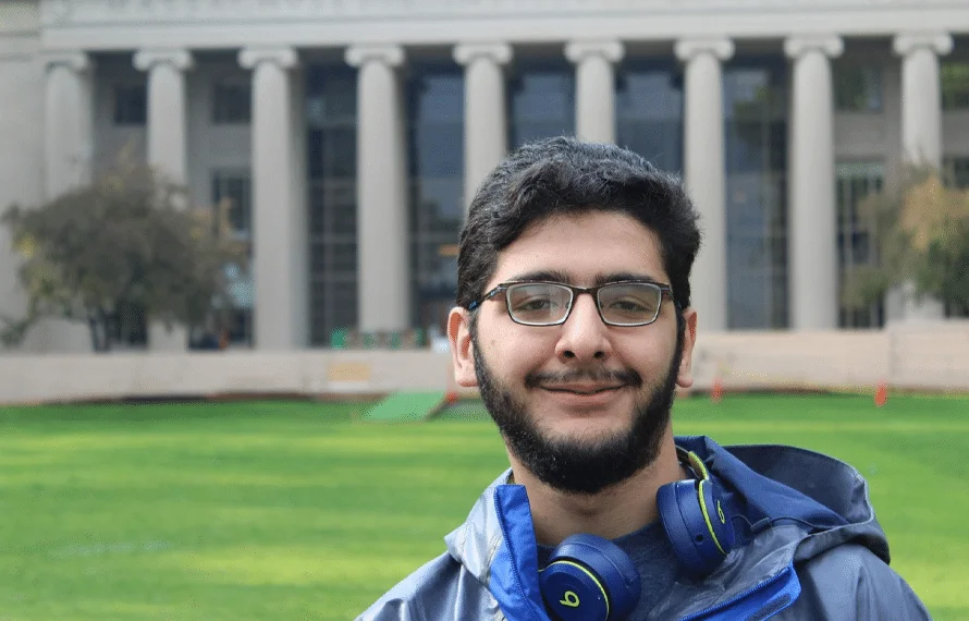 How did Sawalh Asif become the first youngest Pakistani billionaire?