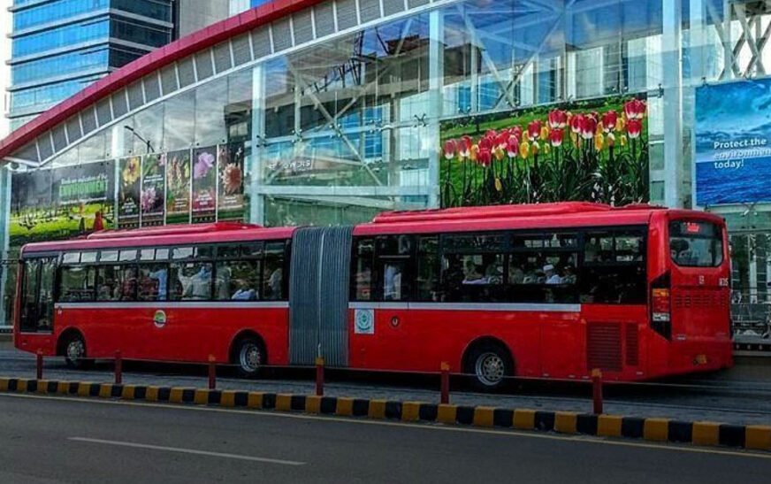 Free transit triggering a sharp rise in commuter turnout