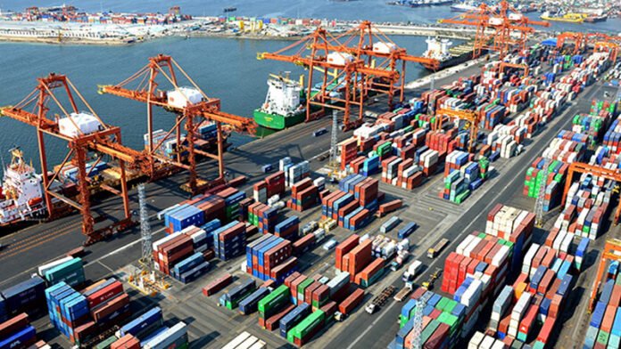 Ports overwhelmed: Karachi and Port Qasim see record vessel lines