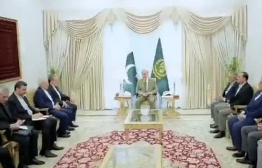 PM Shehbaz Sharif meets Iran FM Abbas Araghchi, discusses regional situation