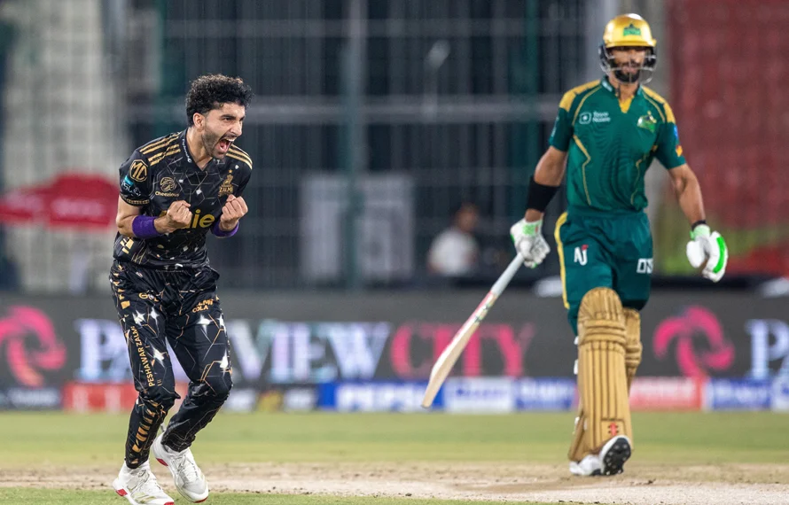 Peshawar Zalmi beat Multan Sultans in PSL 11