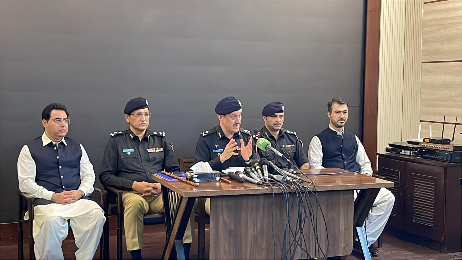 AIG Karachi reveals shocking details in Anmol Pinki case
