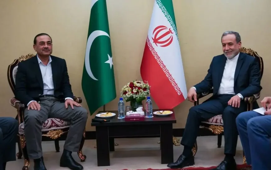 The Washington Post has claimed that Field Marshal Asim Munir played a “pivotal role” in reducing tensions between the United States and Iran and in helping finalize the draft framework of a peace agreement.