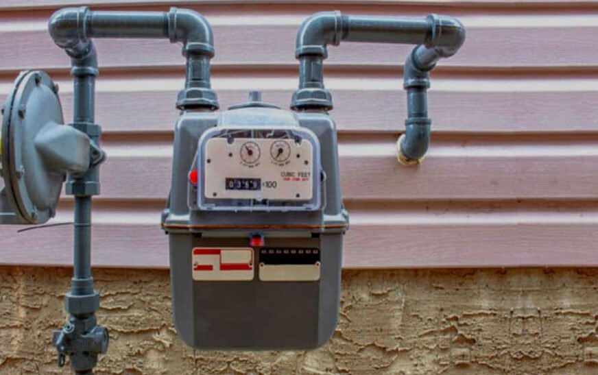 The Ministry of Petroleum has imposed a nationwide ban on new gas connections benefiting both domestic and commercial consumers.