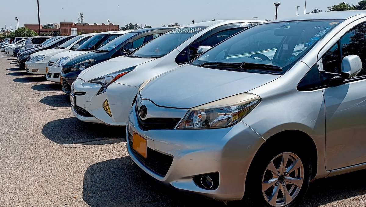 KP govt issues alert to vehicle owners over registration and token tax