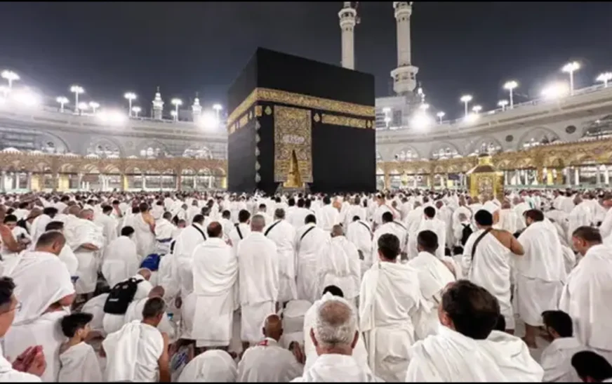 The Saudi Ministry of Interior has announced that individuals entering Saudi Arabia on visit visas will not be allowed to perform Hajj, reiterating that a valid Hajj permit is mandatory.