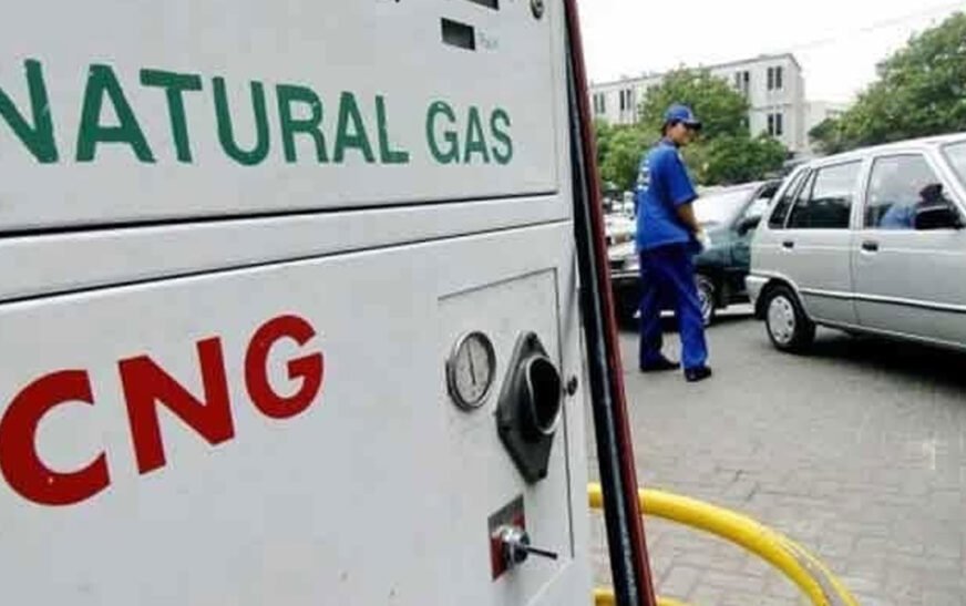The governor of Khyber Pakhtunkhwa, Faisal Karim Kundi, announced that CNG stations across the province will reopen starting today, ensuring uninterrupted gas supply from 6 AM to 6 PM.