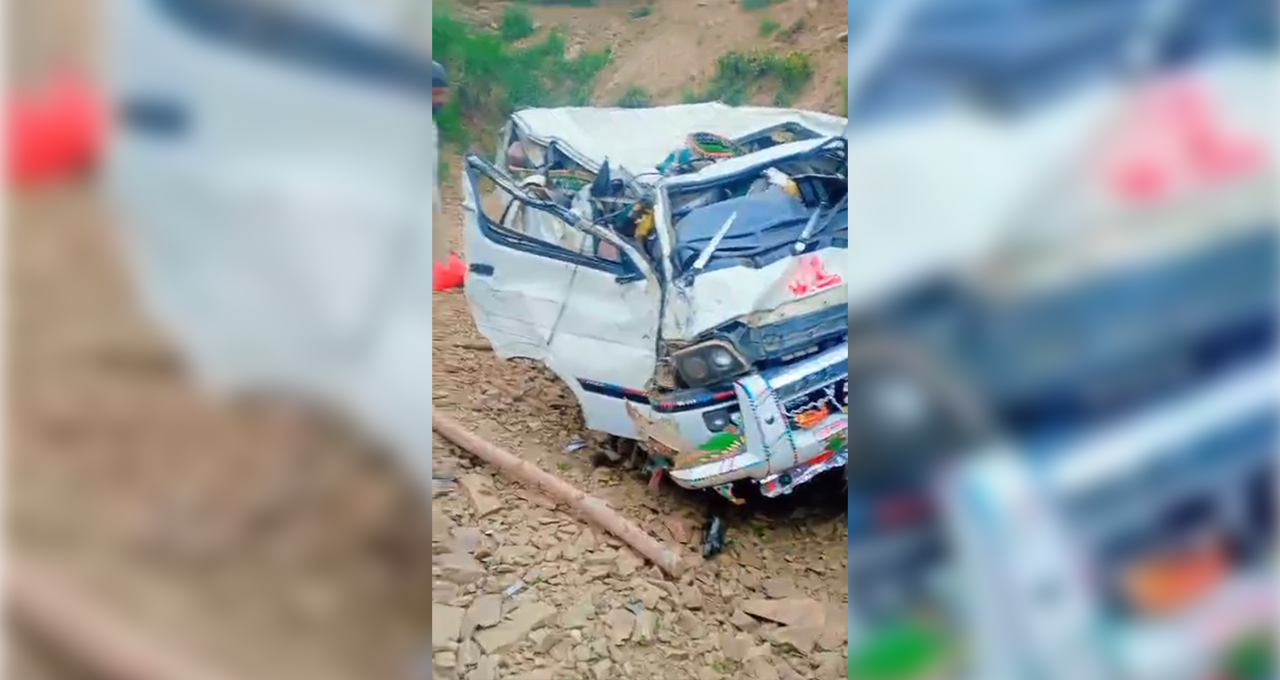 Swat traffic accident claims eight lives