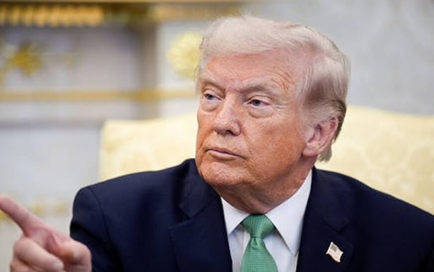US President Donald Trump has criticized American media outlets over their coverage of the ongoing conflict involving Iran, describing some reports as “practically treasonous” and accusing journalists of undermining US interests.
