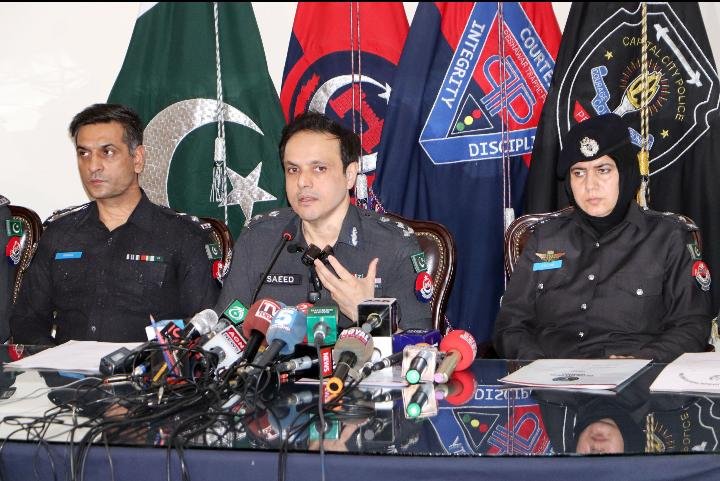 Peshawar police bust notorious dacoit gang wanted in 12 FIRs